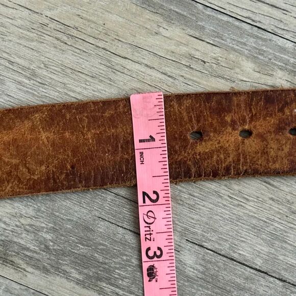 Vintage Levi Strauss & Co. Leather Belt With Belt Buckle Size 32-38 - Picture 4 of 4